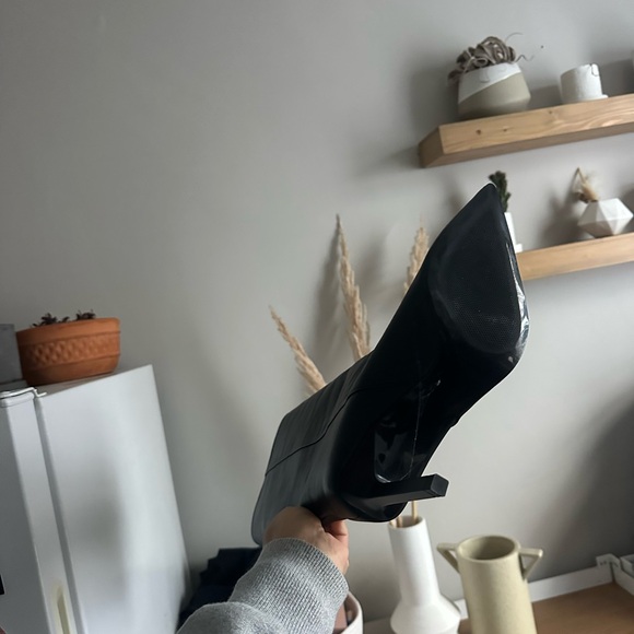Zara Black Knee-High Leather Boots - Picture 4 of 4